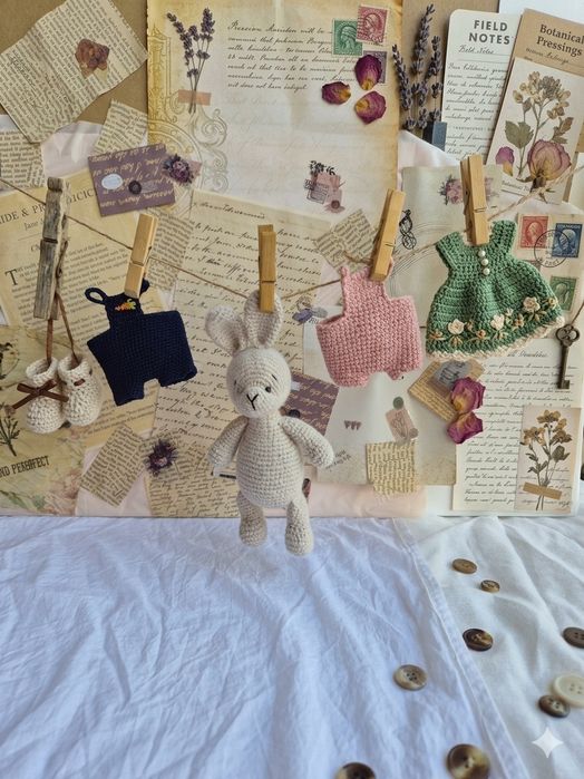 Вязаный Зайка ручной работы.