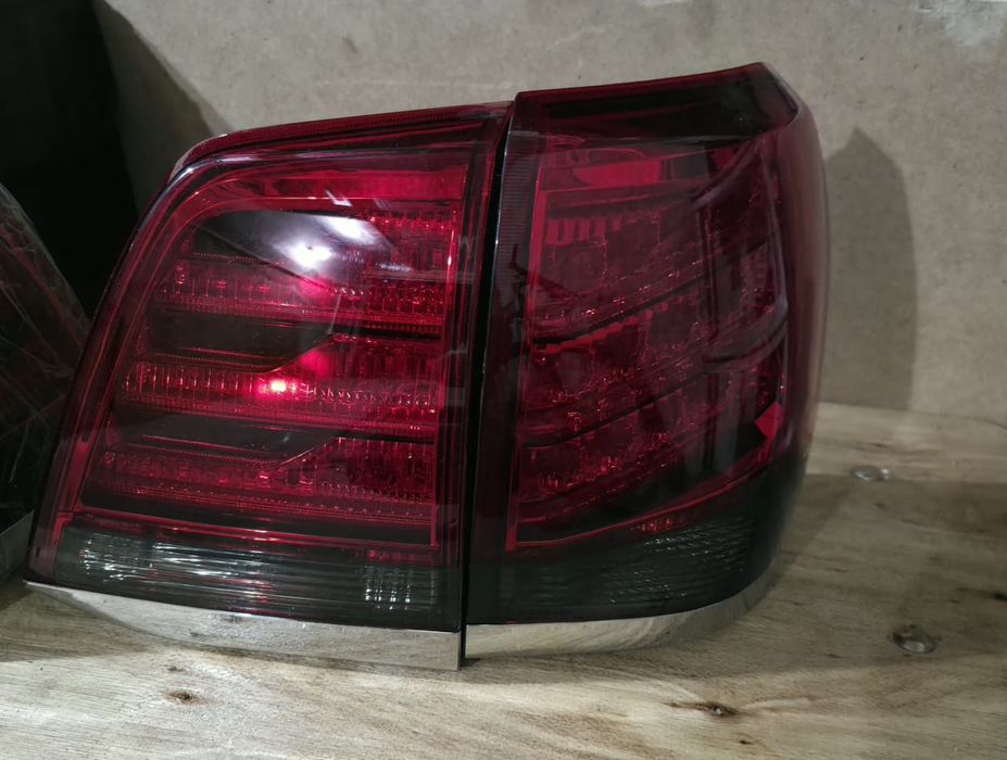 Toyota lend cruiser 200