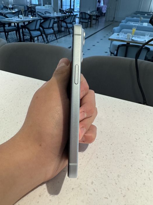 Apple 15 128гб 87%
