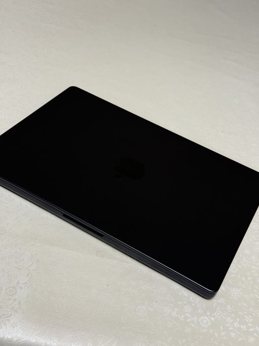 MacBook pro 14 m3max