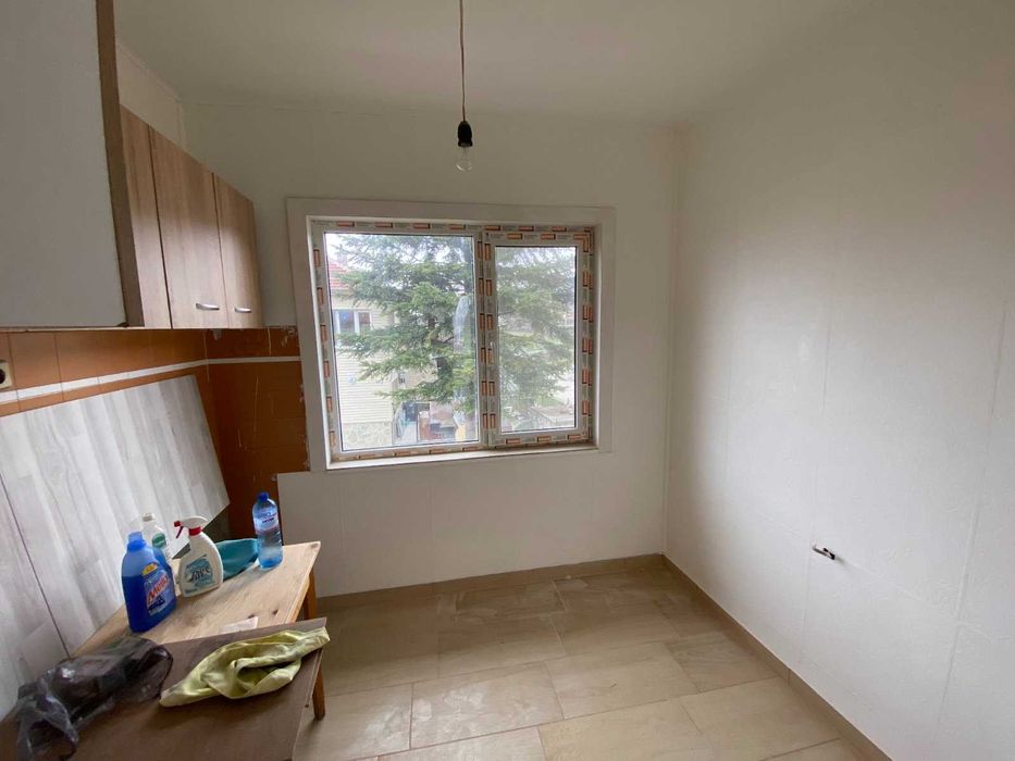 Продава се Етаж от къща в Перущица - 75 кв.м за 799 €/кв.м - Снимка #11