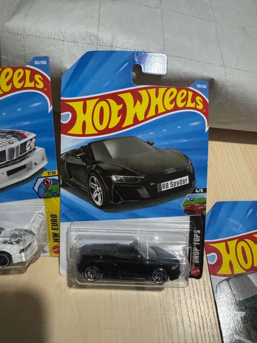 Hotwheels машинки