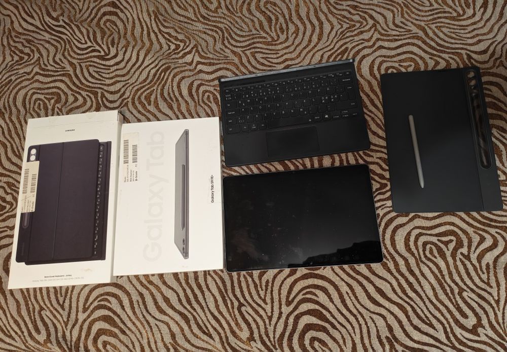 Tableta Samsung Galaxy Tab S9 FE + Plus 128 GB Full Box Tastura Originala