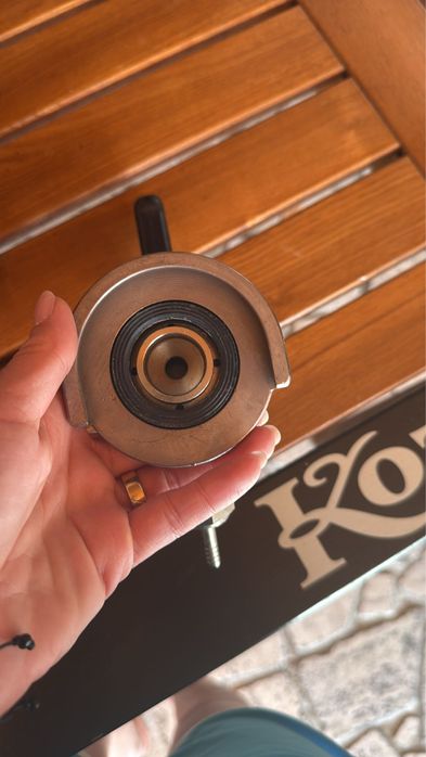 Montaj ,piese ,dozatoare de bere