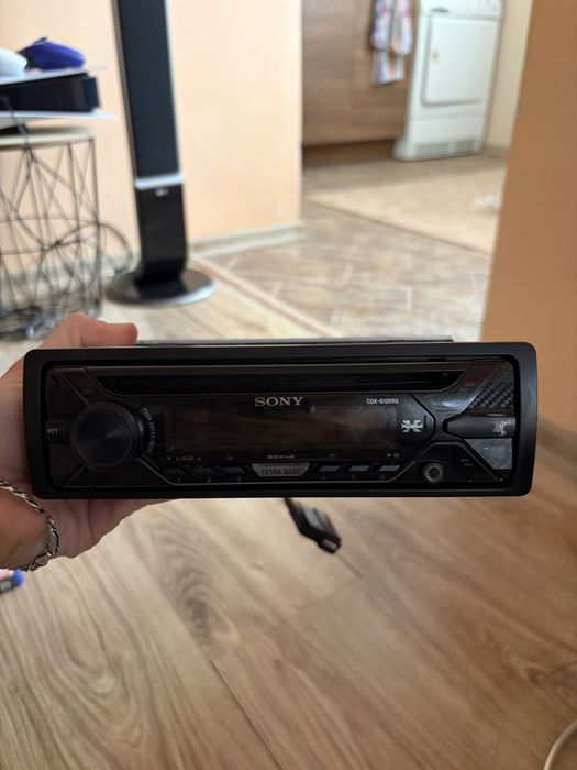 Радио за кола sony