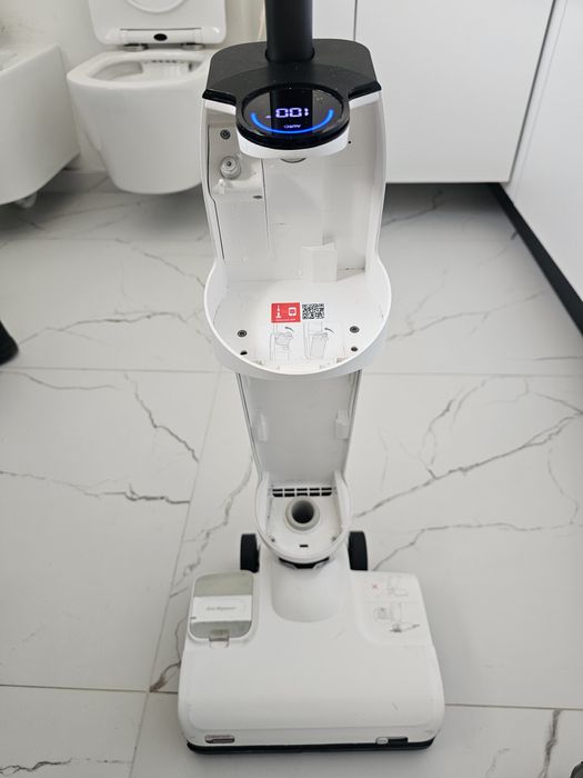 Vand Roborock Dyad Pro - Aspirator vertical - Aspira si spala simultan