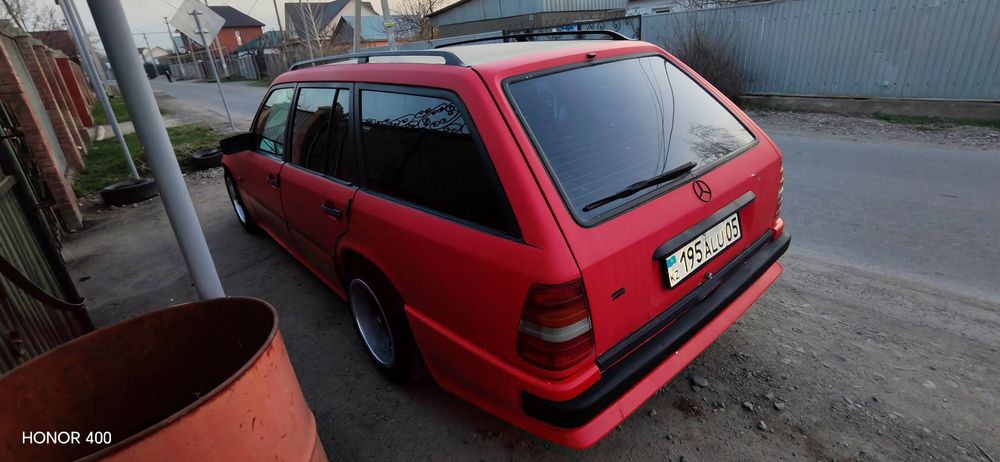 Продам Мерседес Е300
