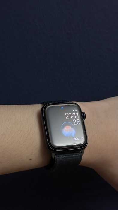Продам Apple Watch Se 2