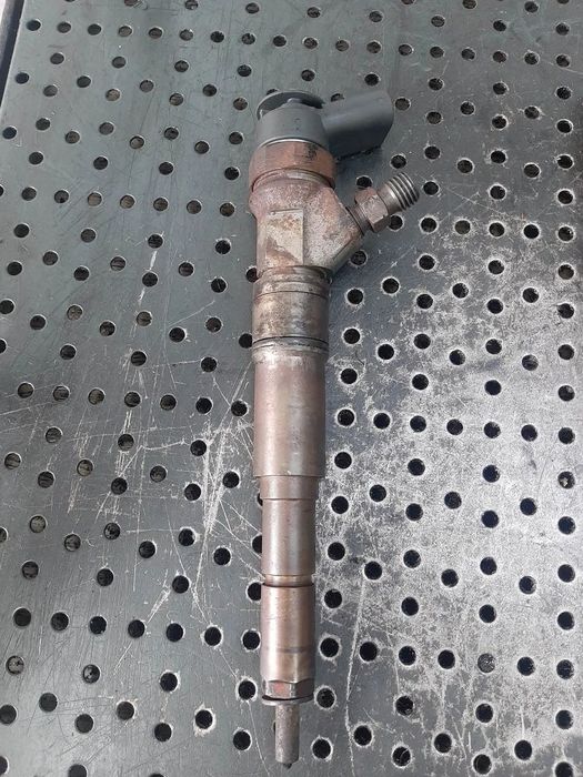 injector 2.0 d 3.0 d bmw seria 3 e46 seria 5 e60 e61  bmw seria 1 e81 e87