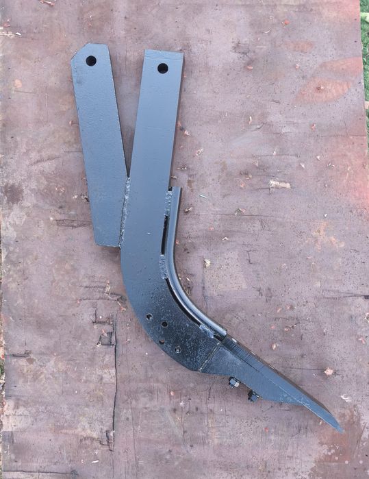 Стойка на плуг чизельный, щелеватель.