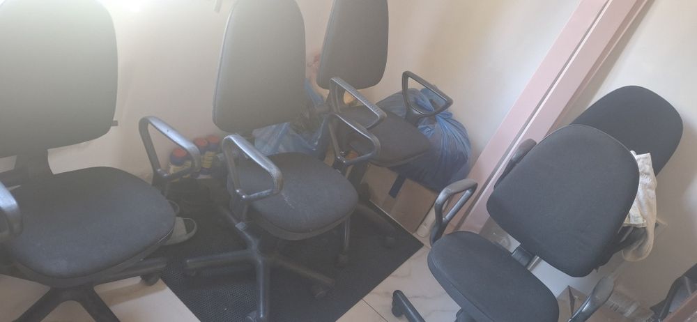 Продам кресла офисные