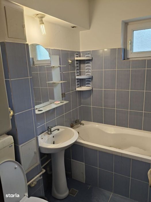 Apartament 4 camere Micro 39, 83 mp