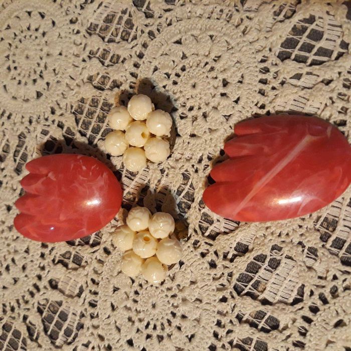 Лот Брошки и Обеци