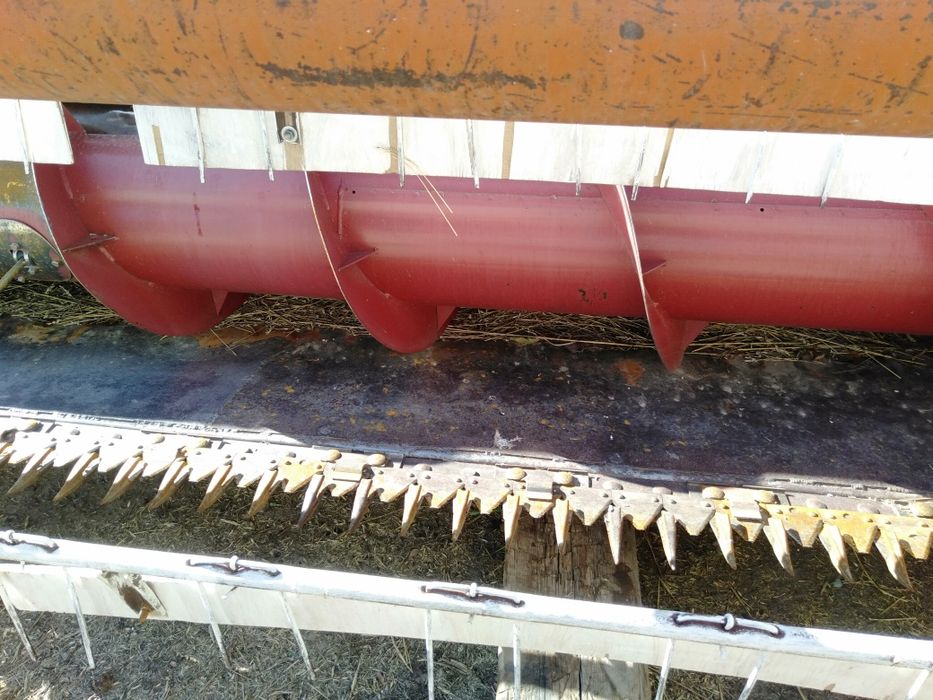 Комбайн зерноуборочный