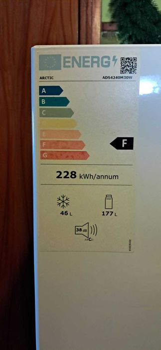 Frigider Arctic AD54240M30W, 223L - Stare Perfectă - Etaj 6 cu Lift - Titulescu