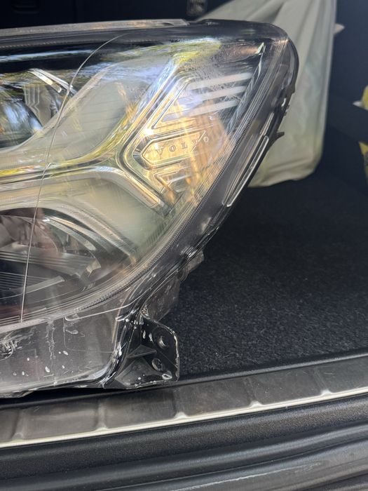 Far stanga Volvo xc40 2020 led