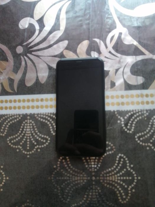 iPhone 11 продам в хорошем состоянии