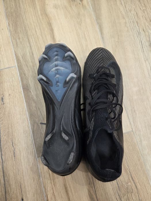 Бутонки за футбол Nike