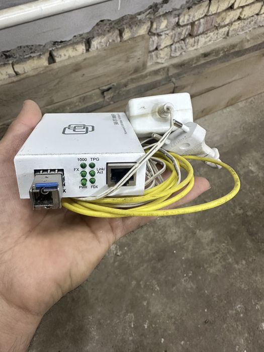 Медиаконвертер SNR-CVT-100B Город  Ургенч