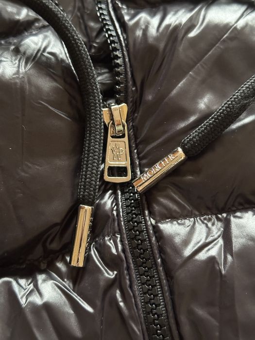 Vesta Moncler Neagra, umplutura premium Puf, S