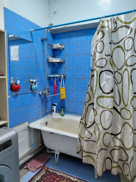 Дуржба Народов 4/3/9 Тоза ремонт.Обш:90 к.Ор.р: Комолон ош,Райхон кафе