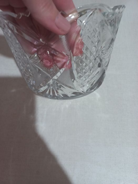 Хрустальная вазочка
