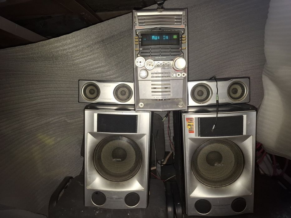 Музыкальный центр