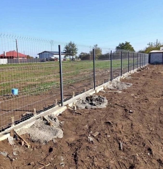 Vand si fac garduri din plasa bordurată