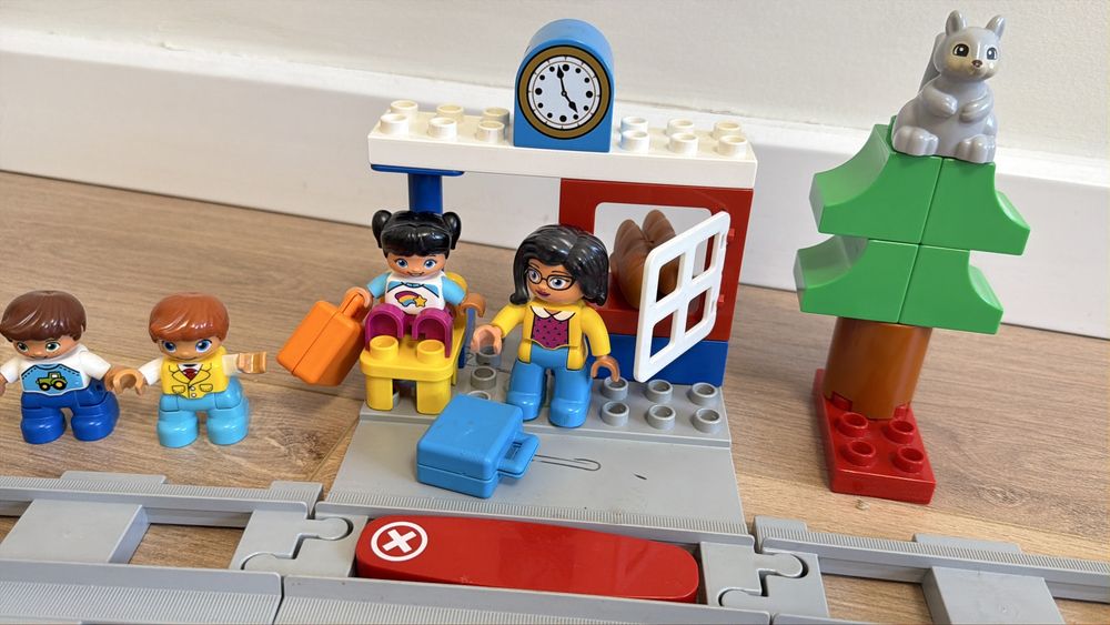Поезд  оригинальный LEGO DUPLO