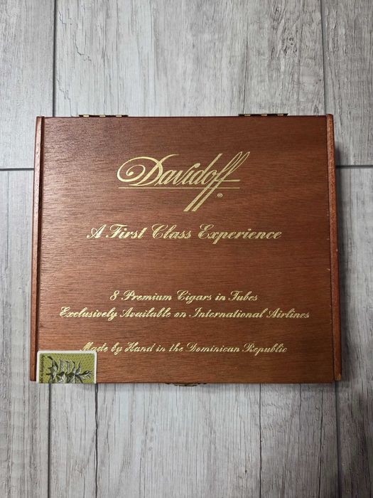 Cutie trabucuri Davidoff + trabuc + chibrituri