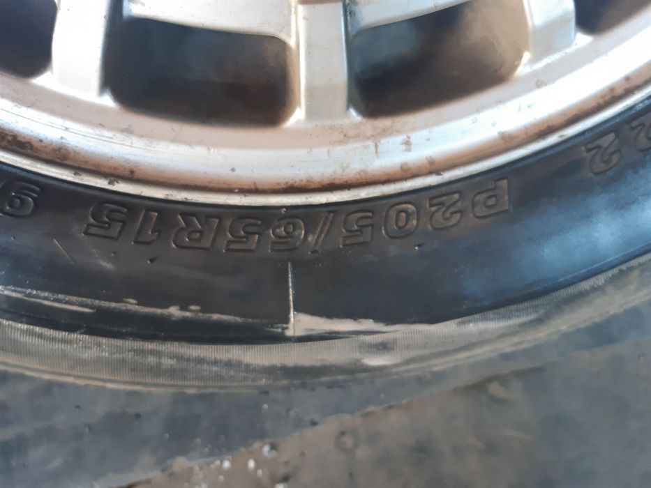 Продам на мерседес колесо