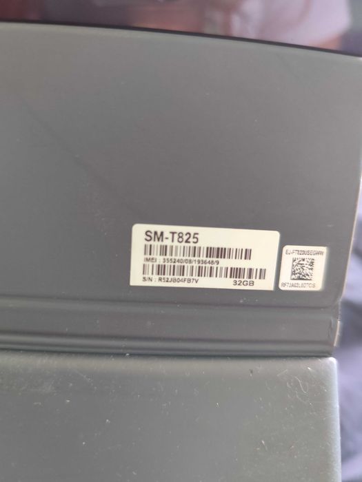 Samsung Galaxy Tab S3 9.7 (SM-T825) – 32GB, 4G LTE + Клавиатура и S Pen