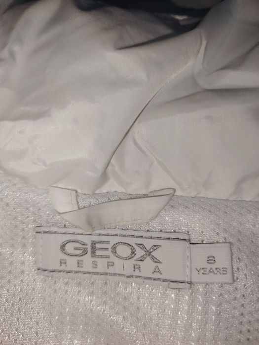 Geaca fetite primăvara, Geox