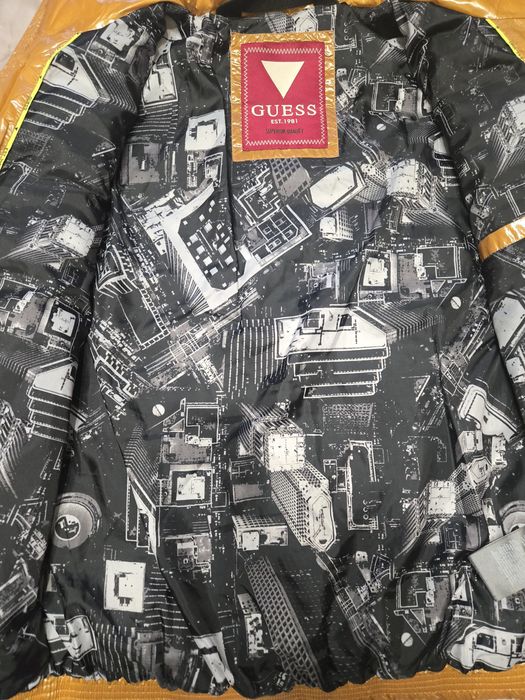 Мъжко зимно яке GUESS