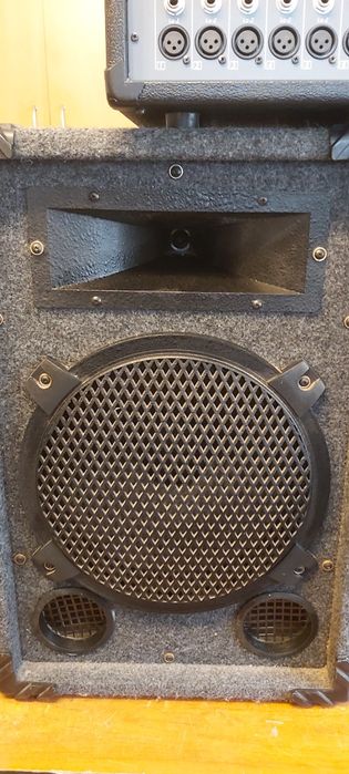 Vând pachet mixer activ și boxe