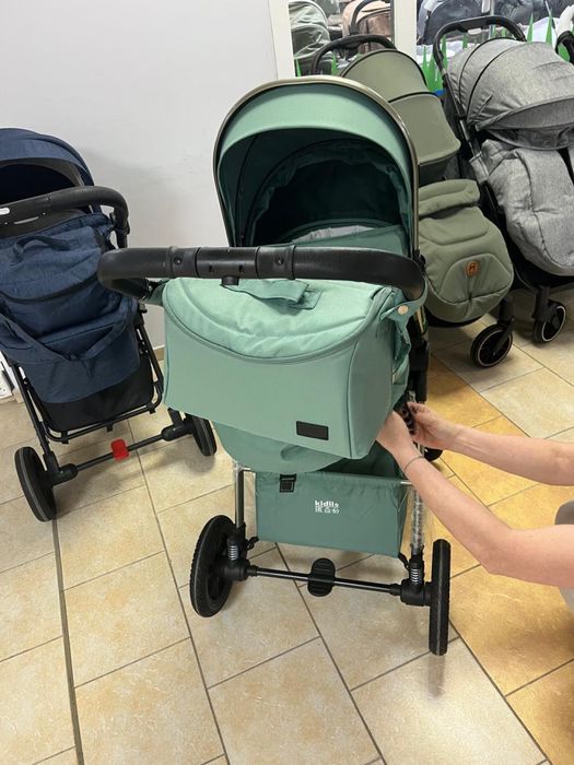 Продам коляску 2 в 1 люлька+ прогулочный блок 25 тыс