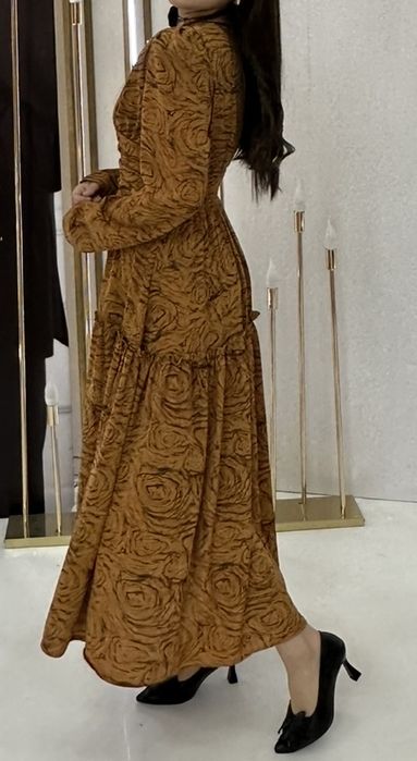 Продаётся красивое вечернее платье.