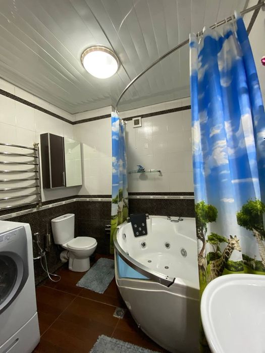 Срочно! Продается своя Эксклюзивная квартира в самом центре , м.Ойбек