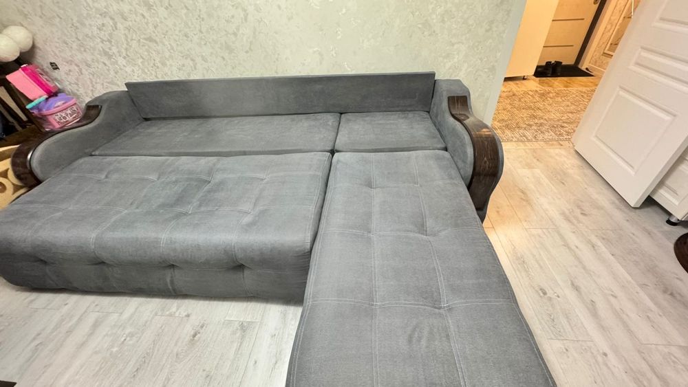Продам диван цвет темно серый