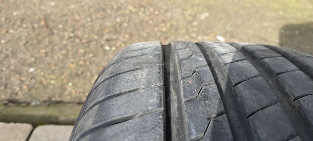 Летни Гуми Firestone 235 45 17 97у dot 22