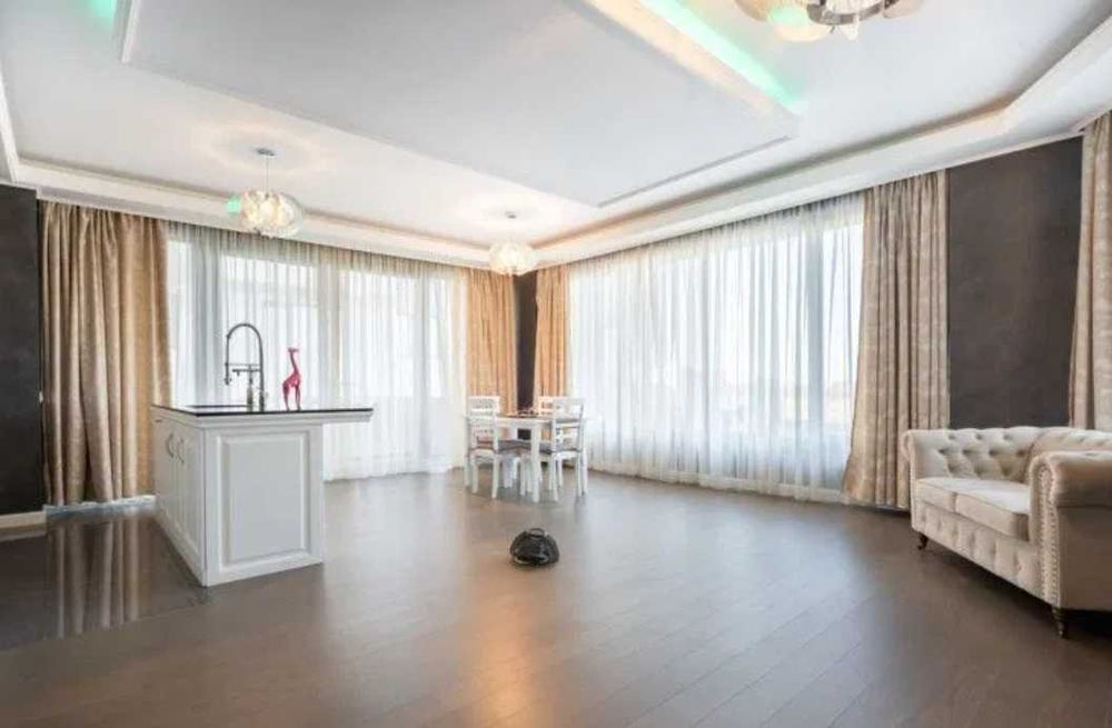 Дава се под наем Тристаен апартамент в Пловдив, Център - 74 кв.м за 198.9 € - Снимка #3