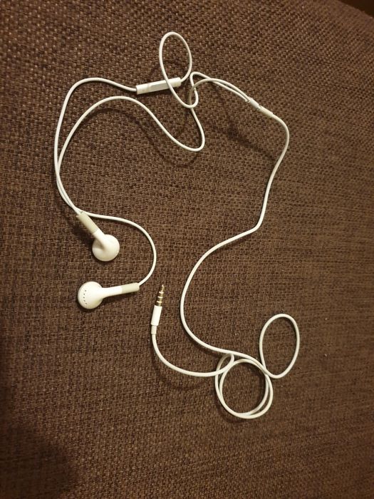 Casti originale clasice Apple iPod cu si fara telecomanda pe fir
