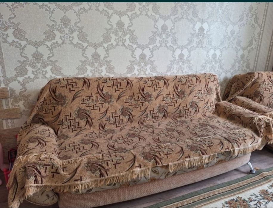 Продается диван в гостиную, в отличном состоянии