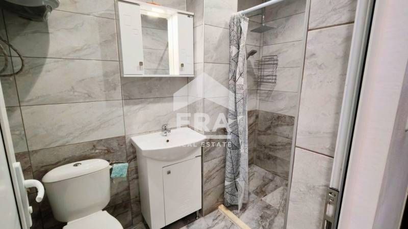 ЕРА ИмотиТе предлага под наем Тристаен тухлен апартамент, в близост Со