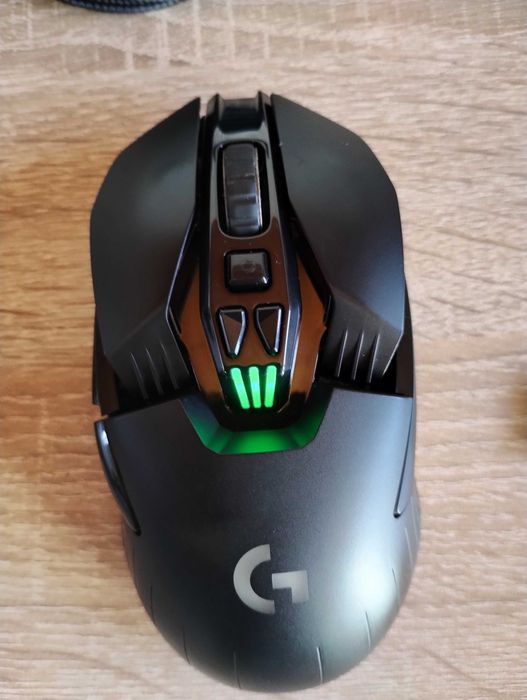 Logitech G900 gaming mouse