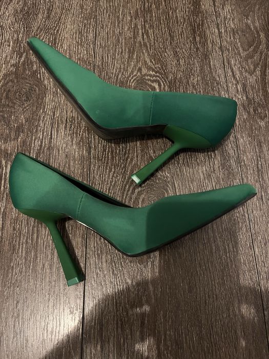 Vand pantofi verzi Zara nr 37