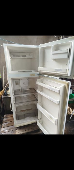 Продам холодильник Samsung