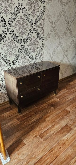 Два шифонера и тумба бесплатно