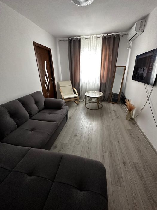 Vand apartament zona centrala
