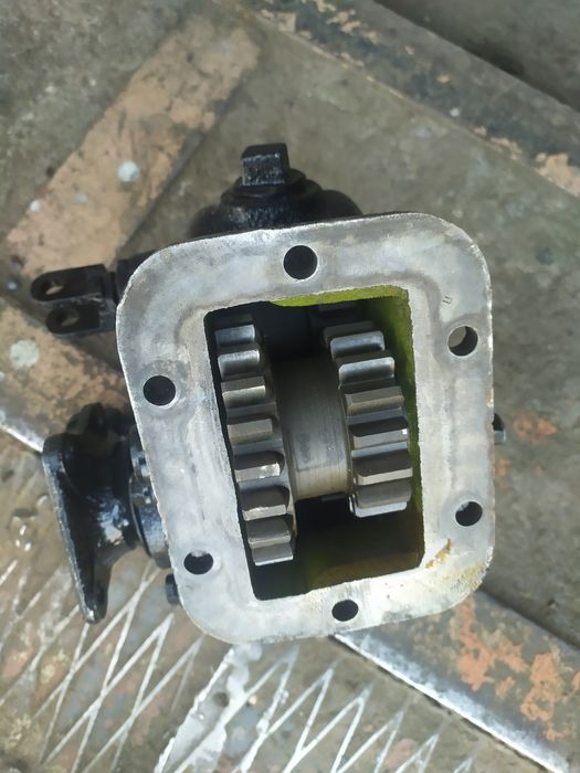 Продам раздатку зил 130